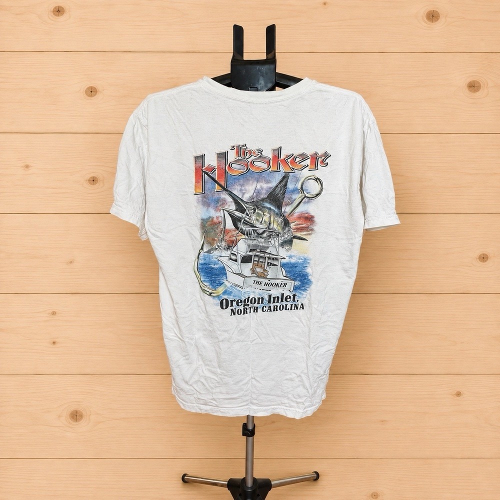 Vintage "The Hooker" Order Inlet NC Fishing Graphic T[W] - Picture 2 of 7